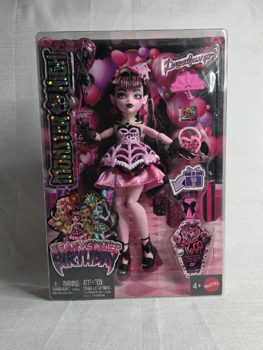 Mattel Draclaura's Scary Sweet Birthday Fashion Doll With 7 Accessoires